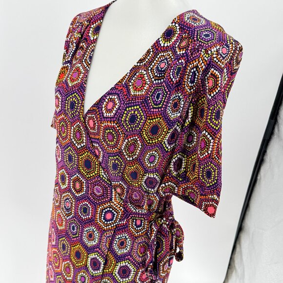 Trina Turk Womens Size 6 Hexagon Print Wrap Dress Multicolor Rayon - Picture 3 of 5